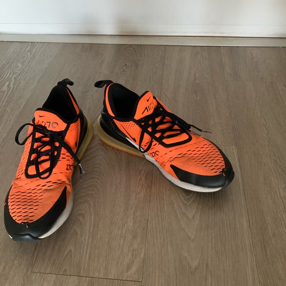 Nike 270